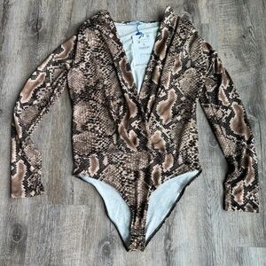 Zara Snakeskin Bodysuit with Tags (Size M)